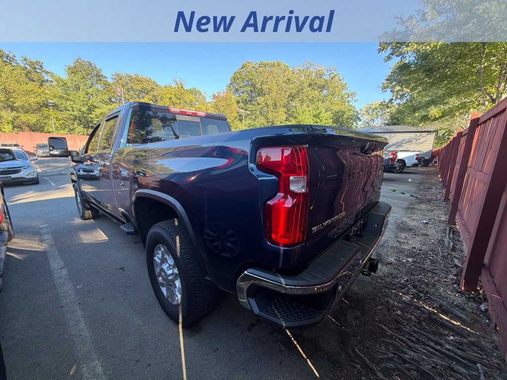 Used 2022 Chevrolet Silverado 2500 LTZ w/ LTZ Convenience Package AWD/4WD image 8