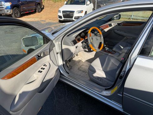 Used 2005 Lexus ES 330 FWD image 8