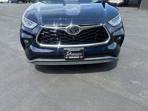 Used 2022 Toyota Highlander Limited AWD/4WD image 23