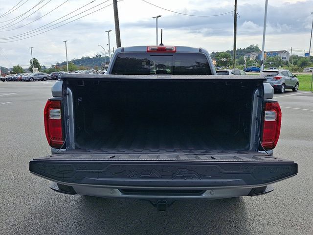 Used 2025 GMC Canyon AT4 w/ Nightfall Edition AWD/4WD image 28