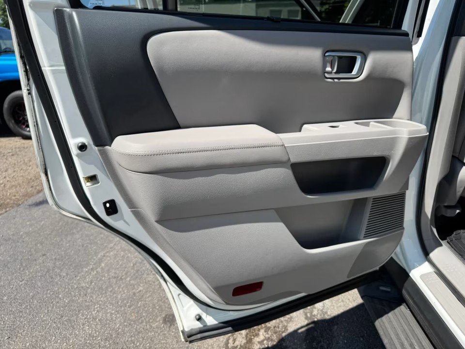 Used 2012 Honda Pilot Touring image 18