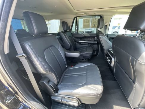 Used 2021 Ford Expedition Platinum RWD image 27