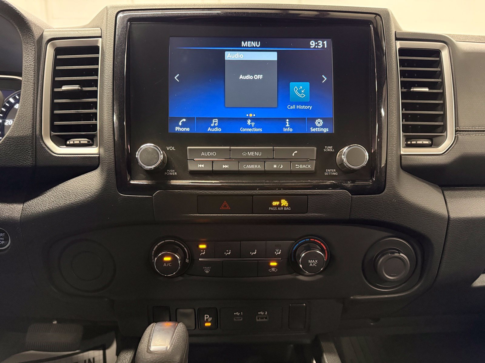 Used 2023 Nissan Frontier SV w/ Technology Package RWD image 10
