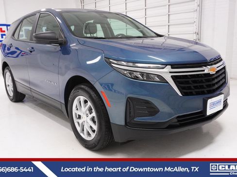 Used 2024 Chevrolet Equinox LS w/ Driver Confidence II Package image 3