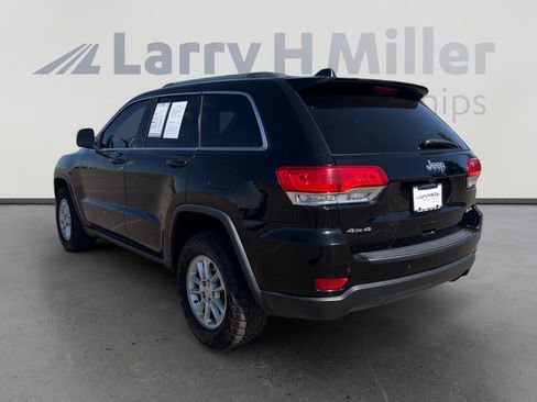 Used 2018 Jeep Grand Cherokee Laredo AWD/4WD image 4