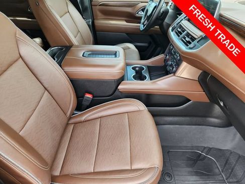 Used 2024 Chevrolet Suburban High Country AWD/4WD image 13