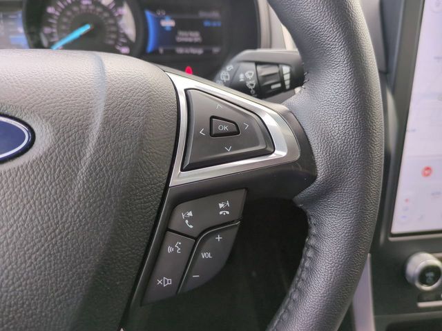 Used 2024 Ford Edge SEL AWD/4WD image 29