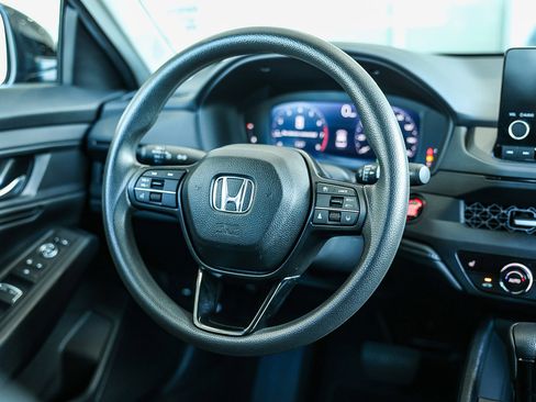 Used 2025 Honda Accord SE image 22