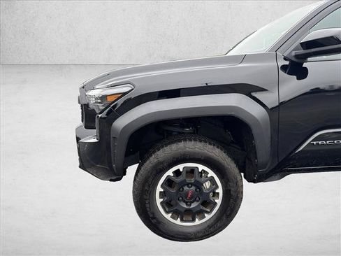 Certified 2024 Toyota Tacoma TRD Off-Road AWD/4WD image 27