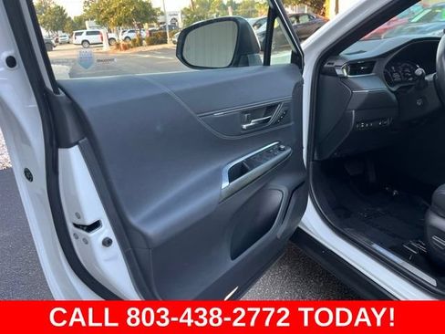 Used 2023 Toyota Venza Limited AWD/4WD image 5