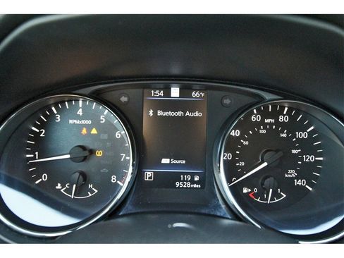 Certified 2022 Nissan Rogue Sport SL image 13