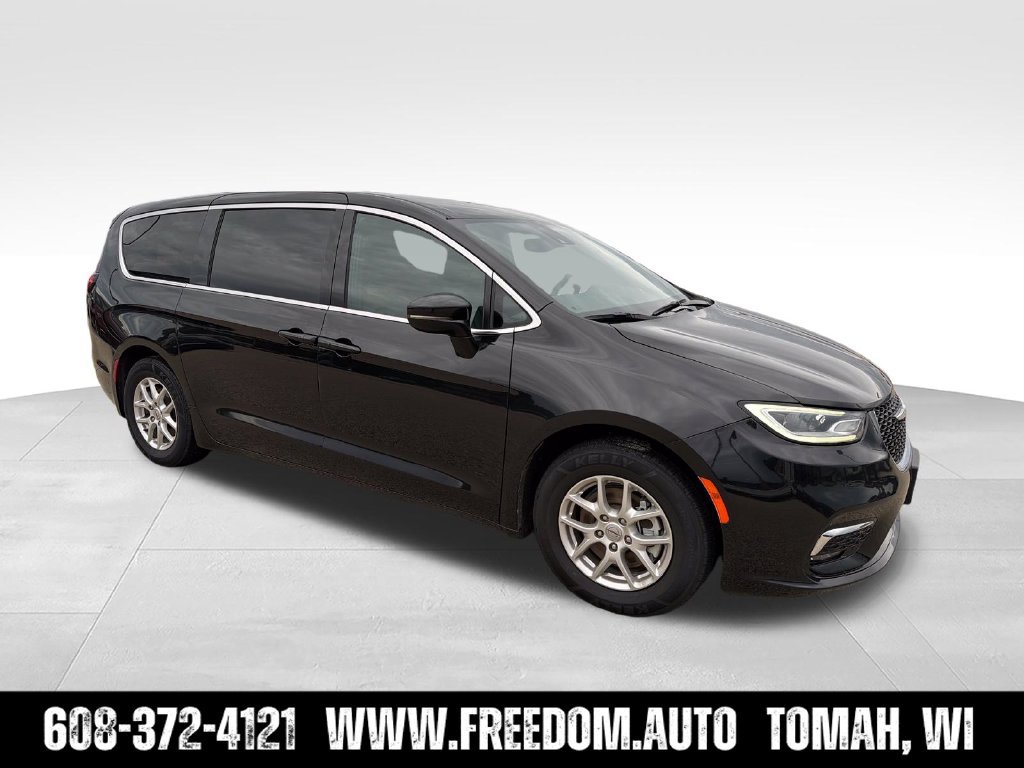 Used 2025 Chrysler Pacifica Select FWD image 10