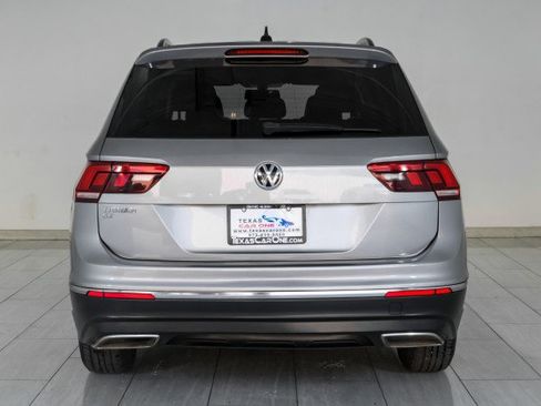 Used 2021 Volkswagen Tiguan SE FWD image 7