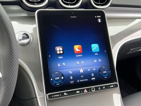 New 2025 Mercedes-Benz C 300 4MATIC Sedan image 18