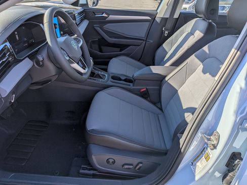 New 2026 Volkswagen Jetta SE image 14