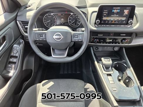 Used 2026 Nissan Rogue SV w/ Cold Weather Package FWD image 13
