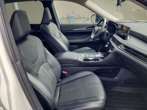 Used 2023 INFINITI QX60 Luxe w/ Vision Package image 14