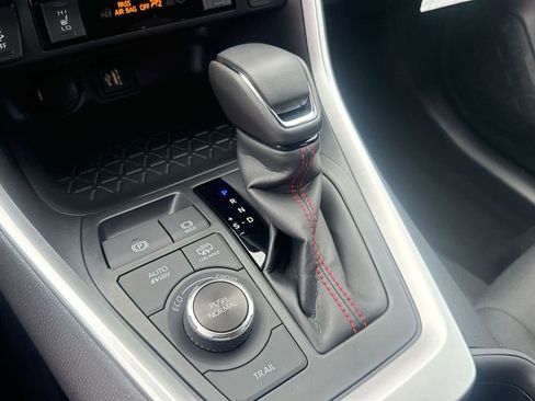 Certified 2025 Toyota RAV4 SE image 24