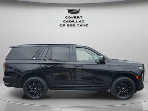 Certified 2023 Cadillac Escalade Sport Platinum w/ LPO, ONYX Package image 11