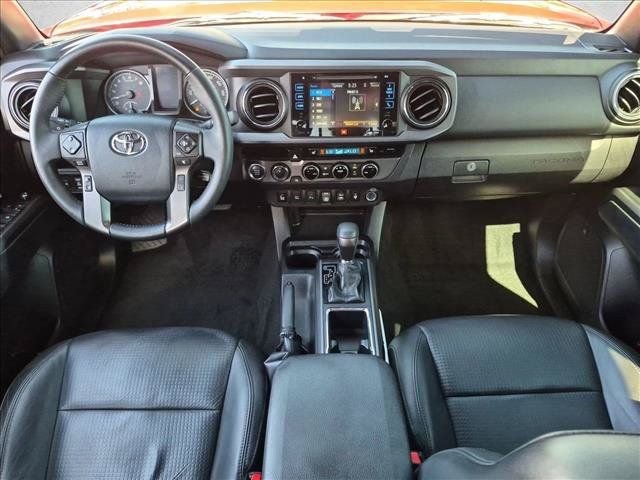 Used 2018 Toyota Tacoma TRD Off-Road AWD/4WD image 25