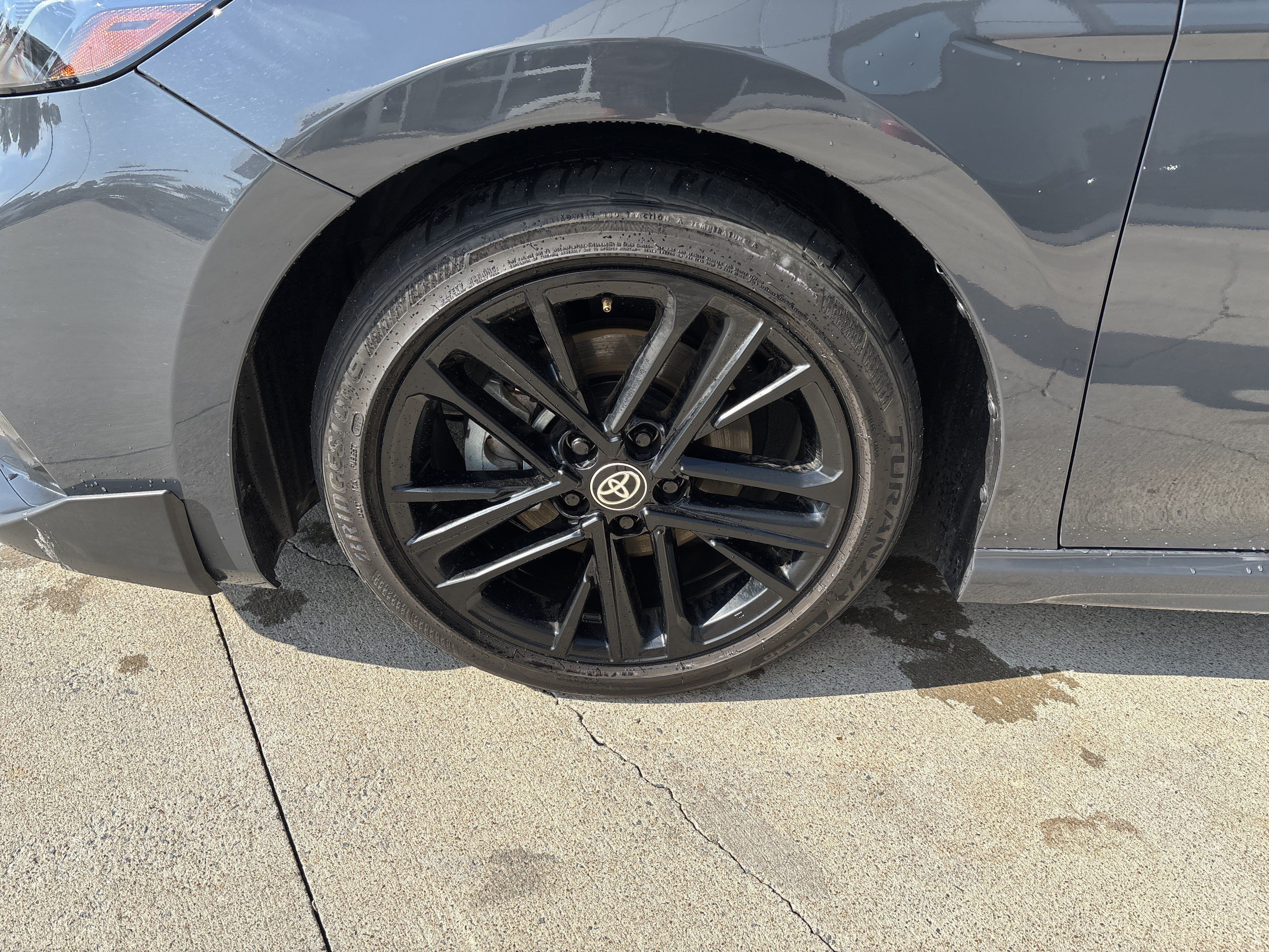 Used 2025 Toyota Camry SE FWD image 32