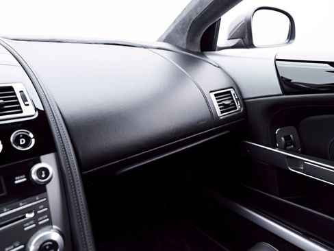 Used 2014 Aston Martin DB9 Coupe RWD image 83