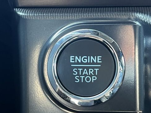 New 2025 Ford F150 Platinum w/ FX4 Off-Road Package image 15