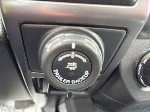Used 2020 Ford F150 XLT w/ Equipment Group 302A Luxury AWD/4WD image 24
