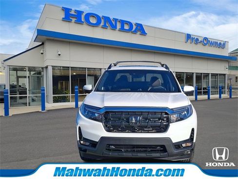Used 2025 Honda Ridgeline RTL image 2