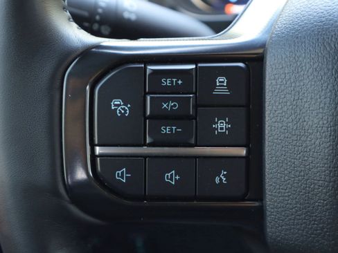 Used 2025 Ford F250 Platinum image 19