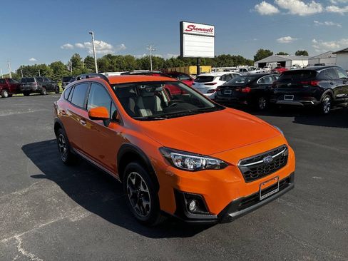 Used 2019 Subaru Crosstrek 2.0i Premium w/ Eyesight System AWD/4WD image 2