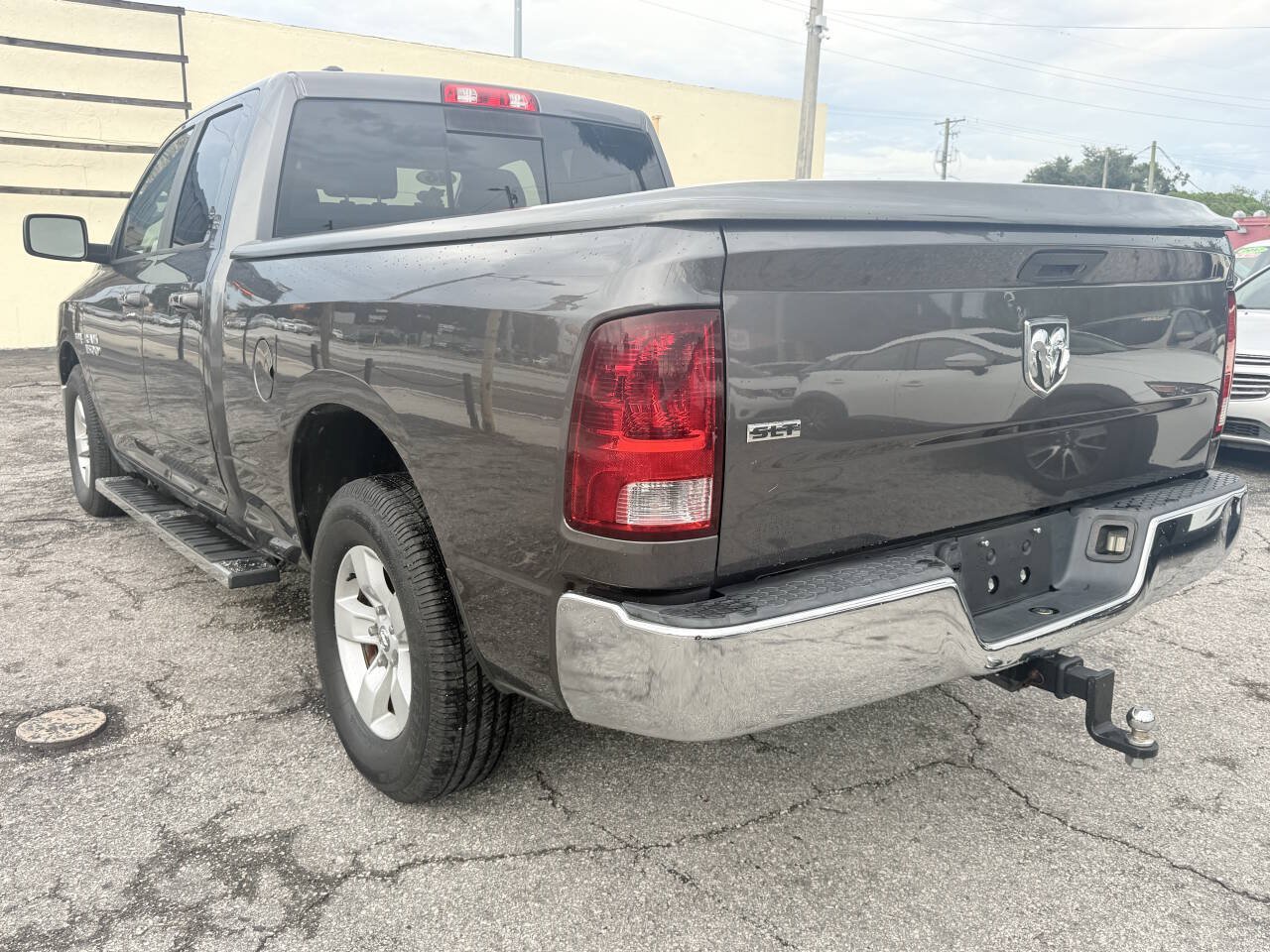 Used 2016 RAM 1500 Classic SLT RWD image 5