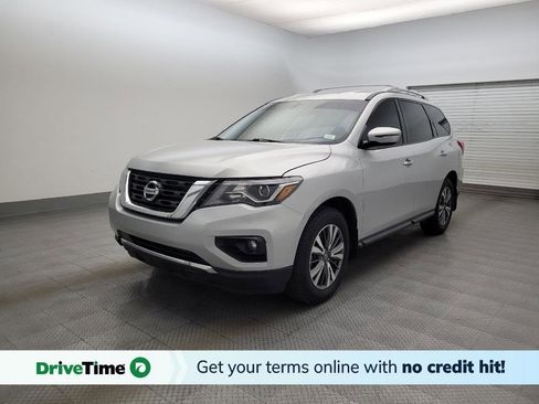 Used 2020 Nissan Pathfinder SV image 1