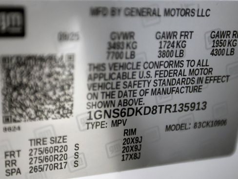 Used 2026 Chevrolet Suburban Z71 w/ Comfort Package image 56