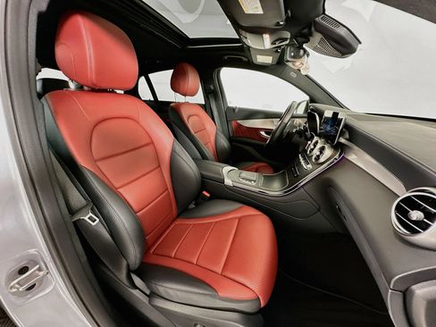 Used 2023 Mercedes-Benz GLC 300 4MATIC Coupe image 30