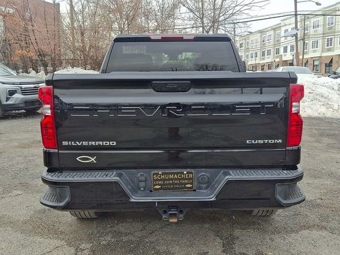 Used 2025 Chevrolet Silverado 1500 Custom image 6