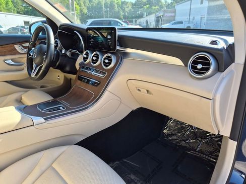 Used 2022 Mercedes-Benz GLC 300 4MATIC image 31