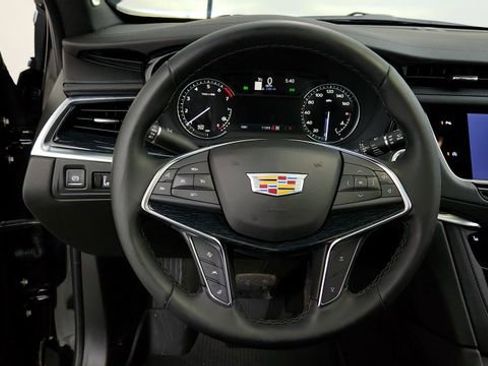 Certified 2025 Cadillac XT5 Premium Luxury w/ LPO, Floor Liner Package image 14