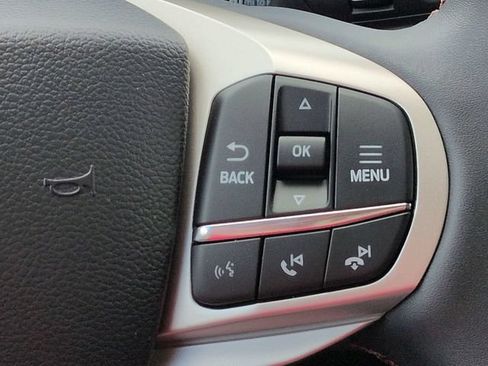 New 2026 Ford Explorer Active RWD image 28