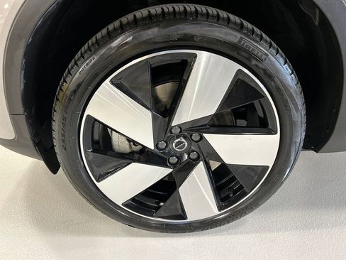 Certified 2023 Volvo C40 P8 Recharge Ultimate AWD/4WD image 8