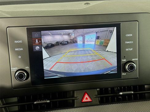 Certified 2025 Kia Sportage LX AWD/4WD image 15