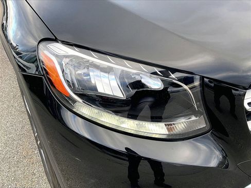 Used 2019 Mercedes-Benz GLC 300 GLC 300 image 31