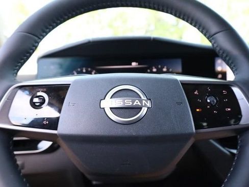 Certified 2025 Nissan Murano SL w/ Cargo Package AWD/4WD image 11