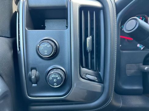 Used 2018 Chevrolet Silverado 1500 LTZ w/ Sport Package AWD/4WD image 17