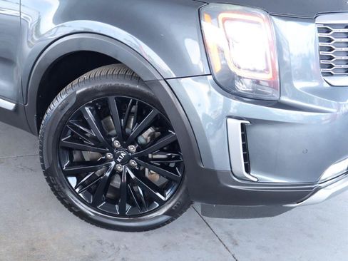 Used 2020 Kia Telluride SX w/ Towing Package FWD image 4