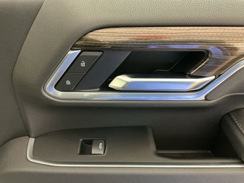 Used 2025 Chevrolet Silverado 2500 LT w/ All Star Edition image 9