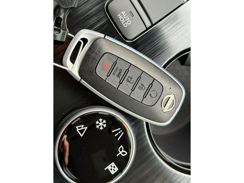 New 2026 Nissan Rogue SV image 38