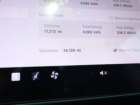 Used 2023 Tesla Model 3 Standard Range image 13