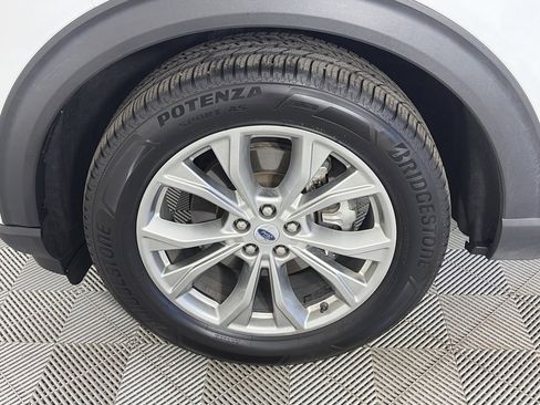 Certified 2023 Ford Explorer Limited image 8