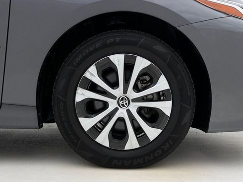 Used 2022 Toyota Prius Prime XLE FWD image 29